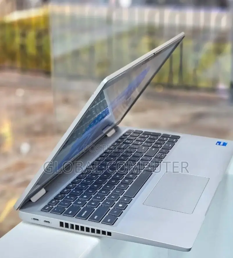 New Laptop Dell Latitude 13 3379 16GB Intel Core I7 SSD 512GB