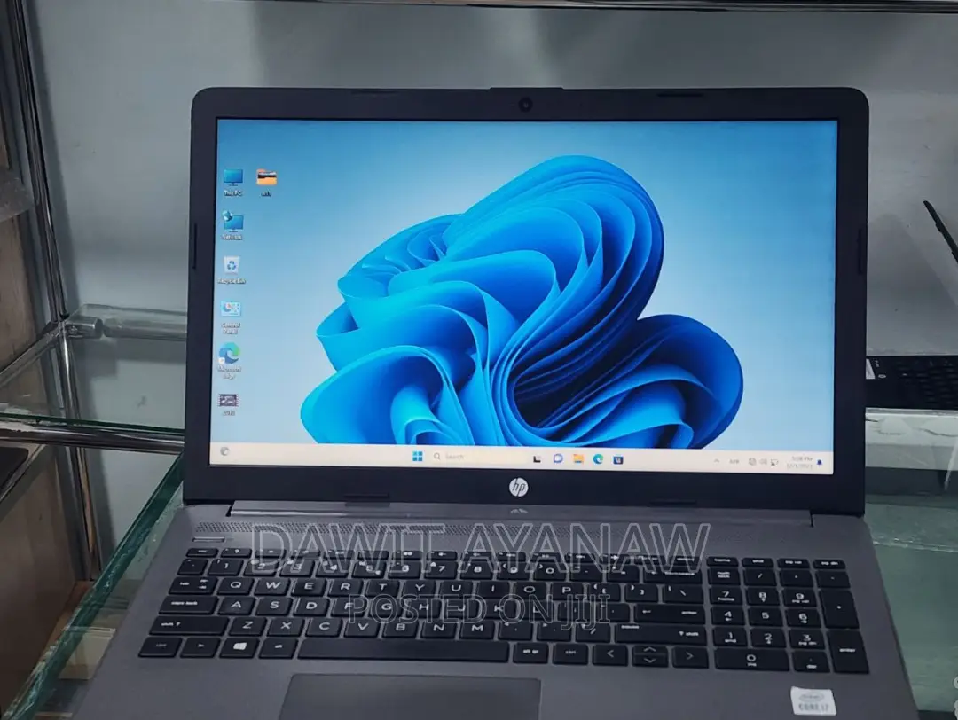 New Laptop HP Stream Notebook 8GB Intel Core I7 SSD 512GB