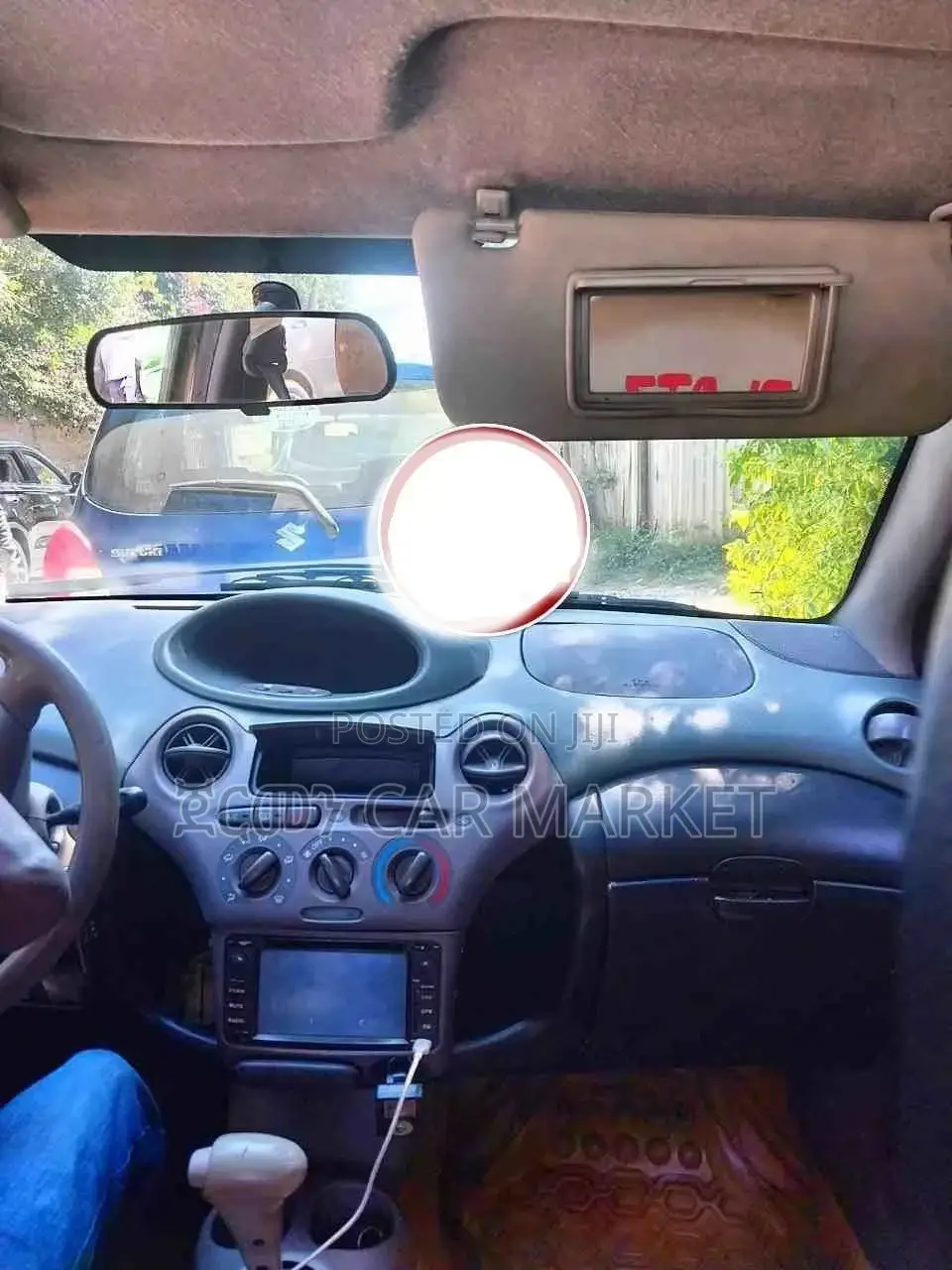 Toyota Platz 2001 White