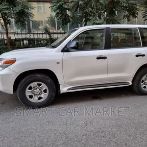 Toyota Land Cruiser 2012 White