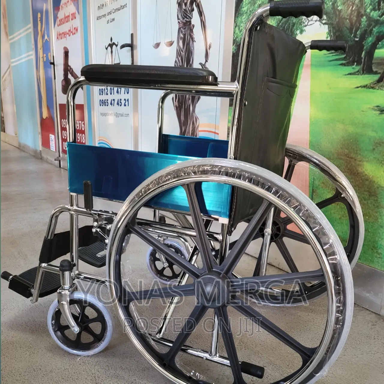 Wheelchair/Sturdy Effortlessly Maintainable Wheelchair