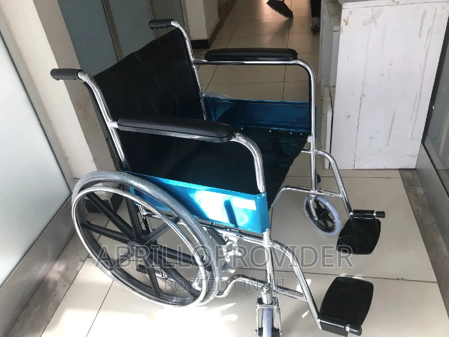Adult Standard Wheelchair/Wheelchair/Wheelchair"Wheelchair/