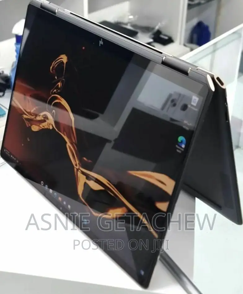 New Laptop HP Spectre X360 16GB Intel Core I7 HDD 512GB