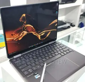 New Laptop HP Spectre X360 16GB Intel Core I7 HDD 512GB