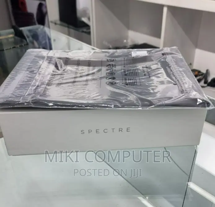 New Laptop HP Spectre X360 16GB Intel Core I7 SSD 512GB