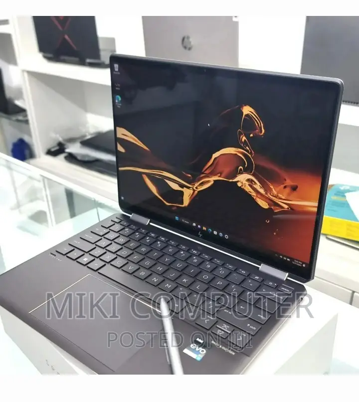New Laptop HP Spectre X360 16GB Intel Core I7 SSD 512GB