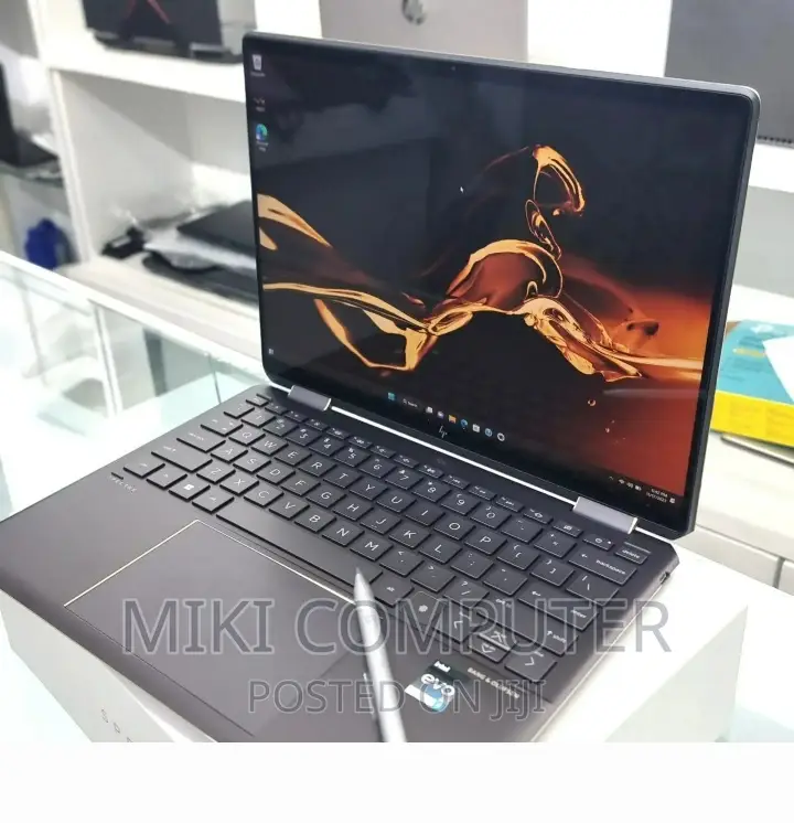 New Laptop HP Spectre X360 16GB Intel Core I7 SSD 512GB