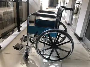 Wheelchair Heavy Duty~Wheelchair/Wheelchair:Wheelchair