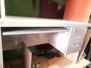 High Quality Office Computer Table