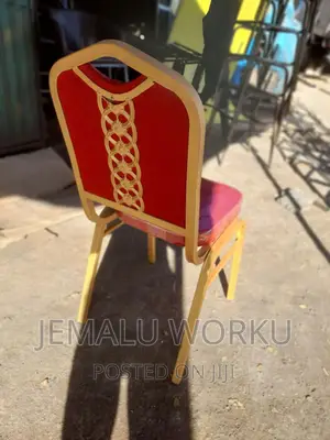 Sharaton Gust Chair