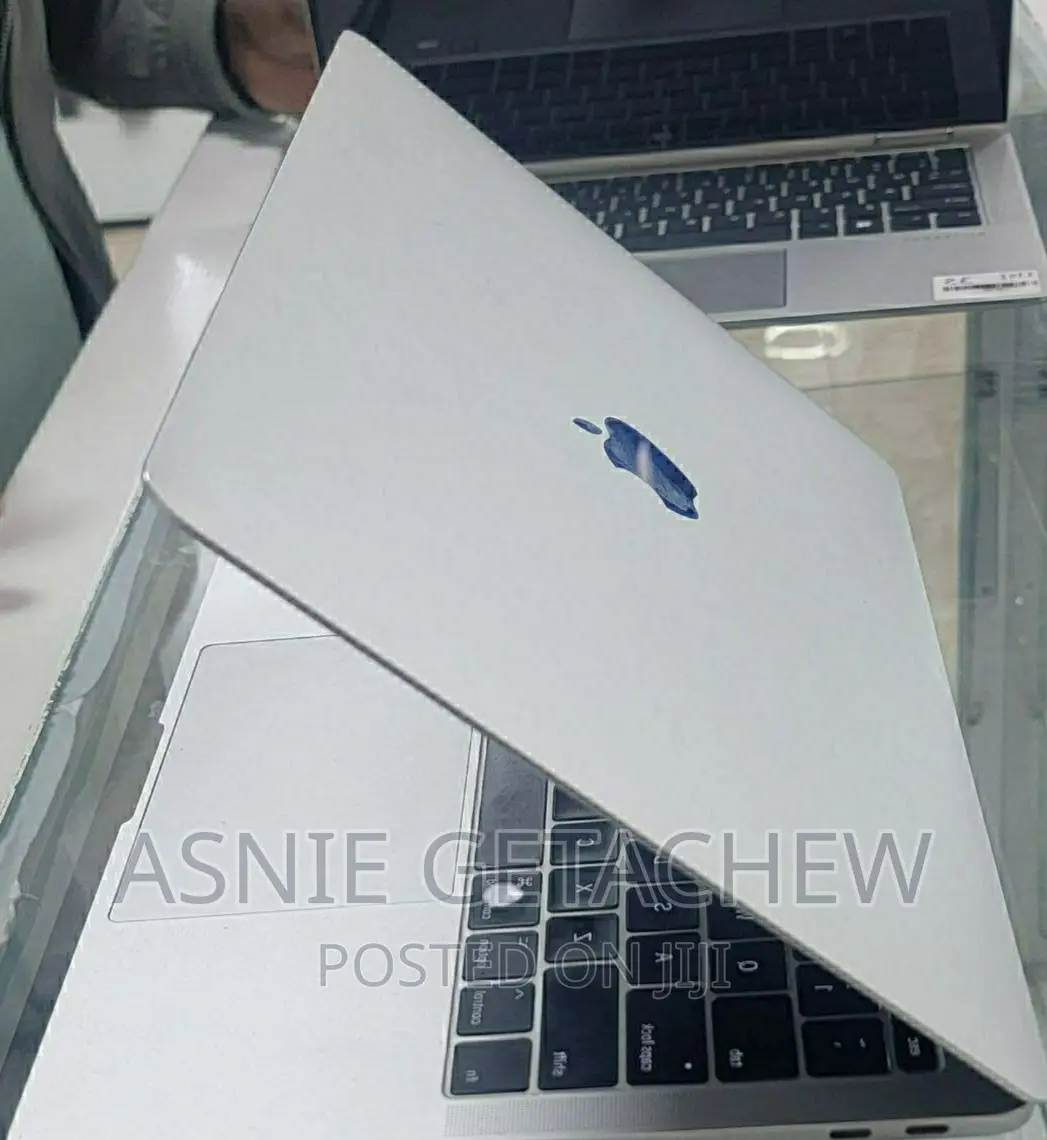 New Laptop Apple MacBook Pro 2019 8GB Intel Core I5 HDD 128GB