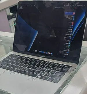 New Laptop Apple MacBook Pro 2019 8GB Intel Core I5 HDD 128GB