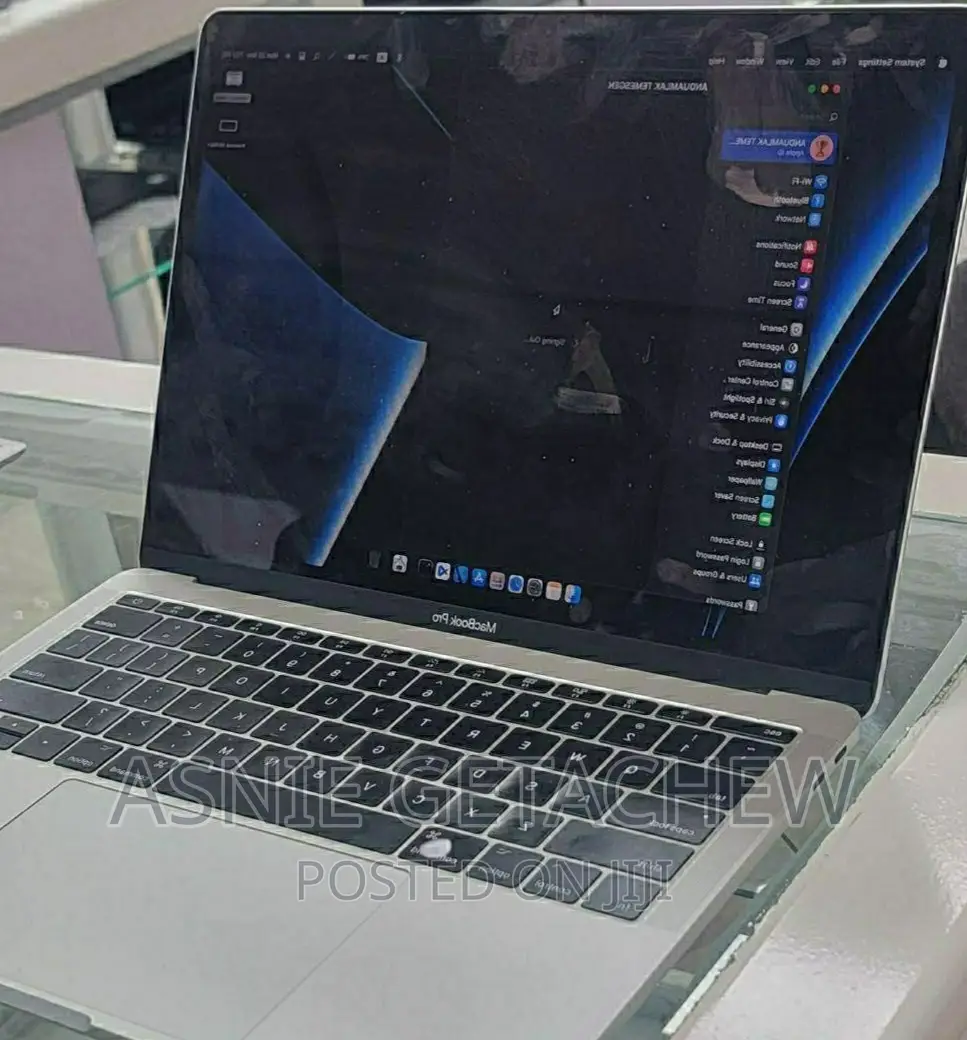 New Laptop Apple MacBook Pro 2019 8GB Intel Core I5 HDD 128GB