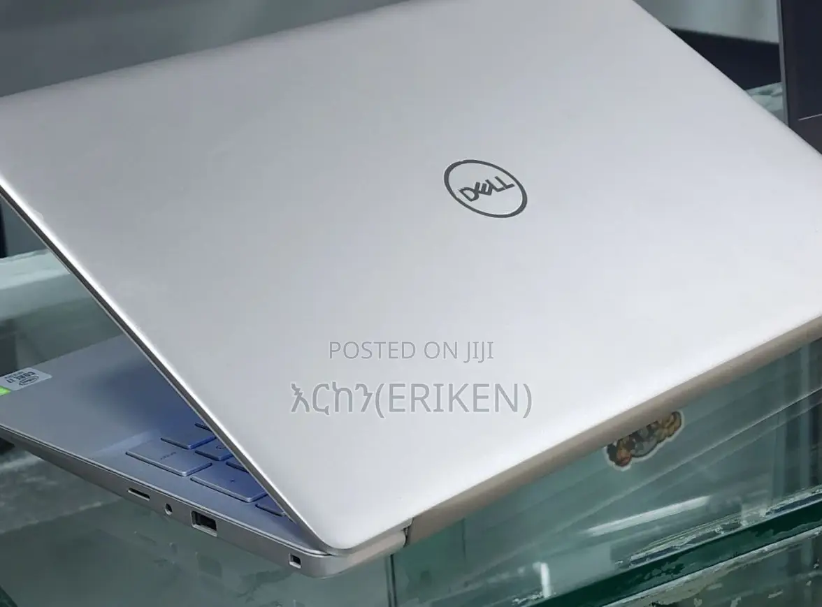 New Laptop Dell Inspiron 15 16GB Intel Core I7 SSD 1T