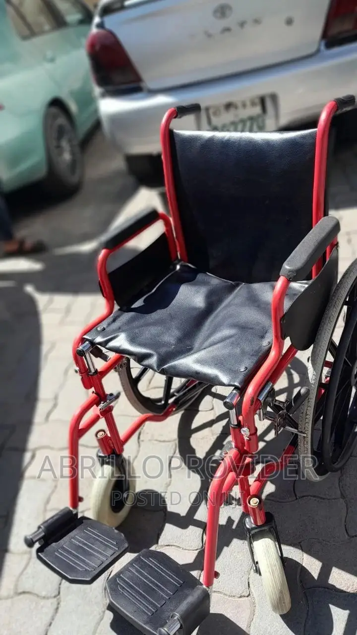 እጅግ ጠንካራ በመጠኑ ያገለገለ ዌልቸር Wheelcahir~Wheelchair~Wheelchair~