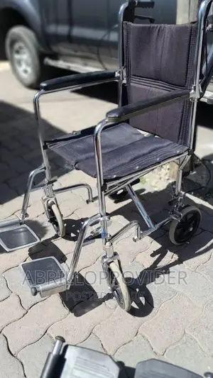 Wheel Chair/Wheelchair-Wheelchair-Small Wheel's/Wheelchair