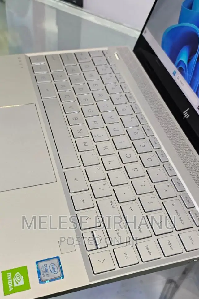 New Laptop HP 8GB Intel Core I7 SSD 512GB