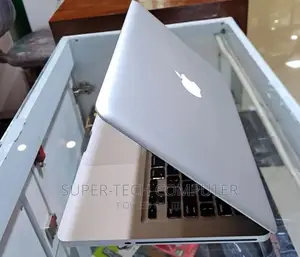 New Laptop Apple MacBook Pro 2012 4GB Intel Core I5 HDD 500GB