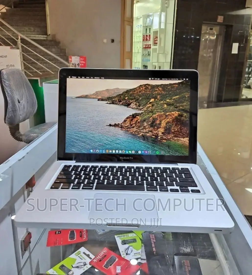 New Laptop Apple MacBook Pro 2012 4GB Intel Core I5 HDD 500GB