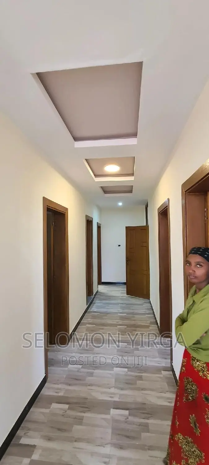 4bdrm Apartment in አድስ አበባ, Yeka for rent