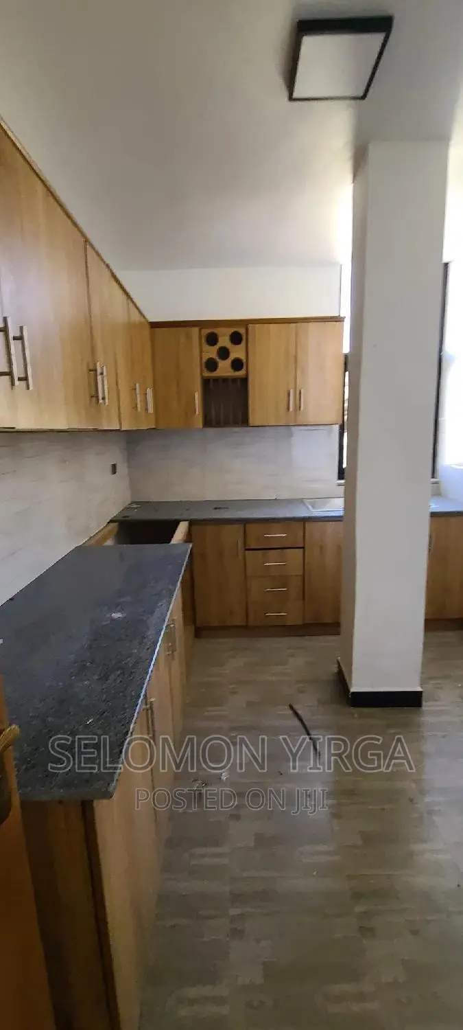 4bdrm Apartment in አድስ አበባ, Yeka for rent