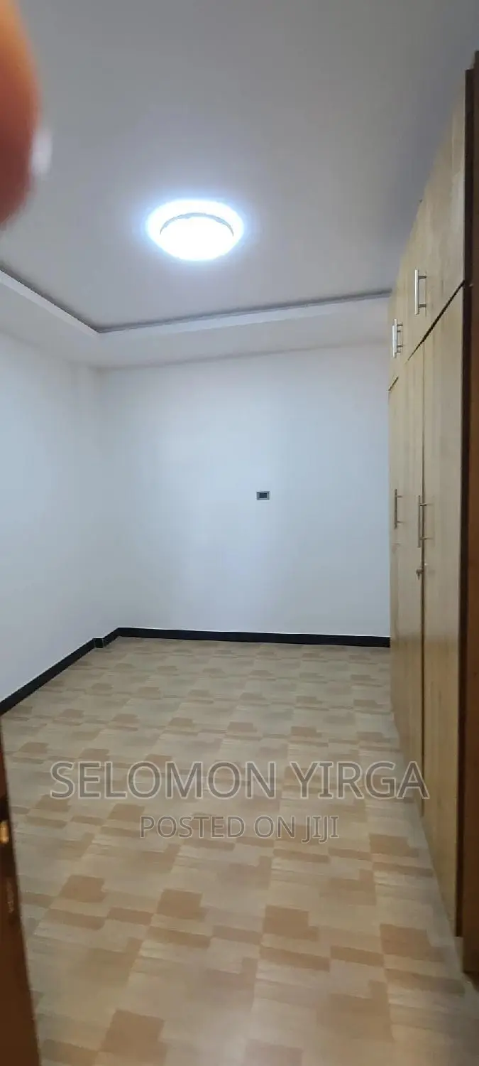 4bdrm Apartment in አድስ አበባ, Yeka for rent