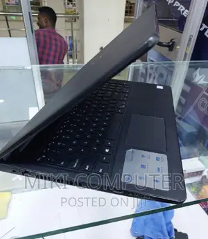 New Laptop Dell Inspiron 13z 8GB Intel Core I3 HDD 1T