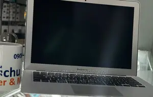 Photo - New Laptop Apple MacBook Air 2017 8GB Intel Core I5 SSD 128GB