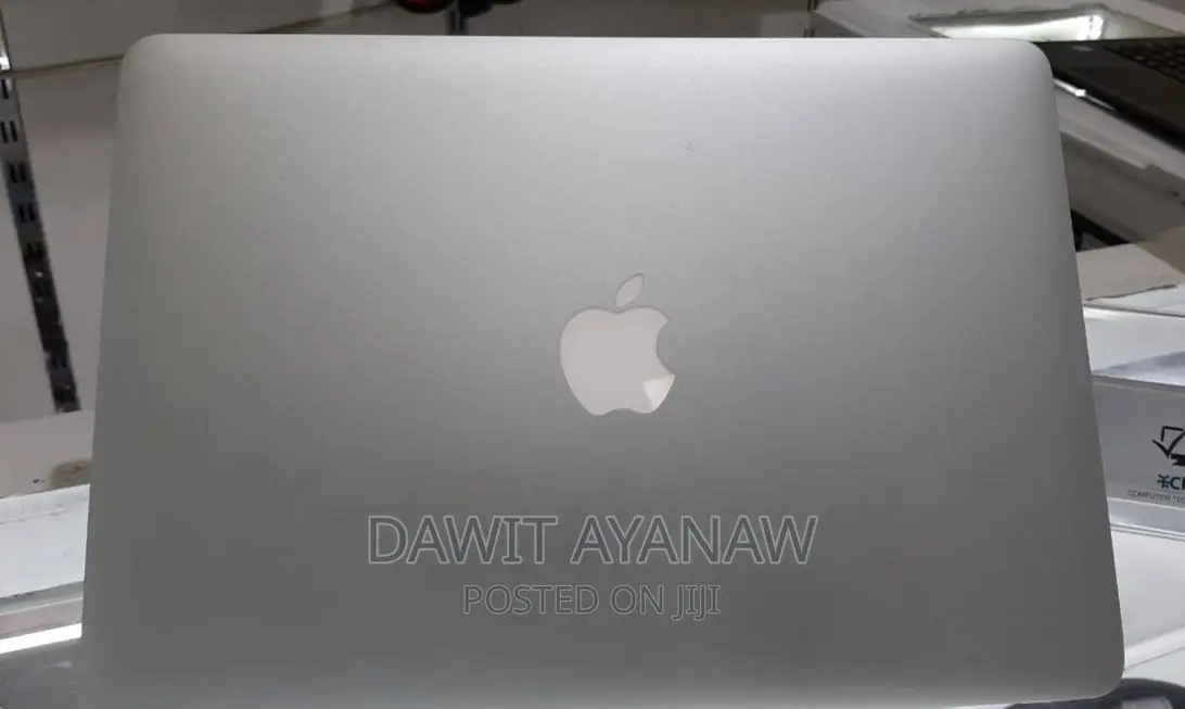 New Laptop Apple MacBook Pro 2012 4GB Intel Core I5 SSD 128GB