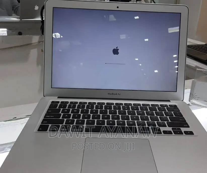 New Laptop Apple MacBook Pro 2012 4GB Intel Core I5 SSD 128GB