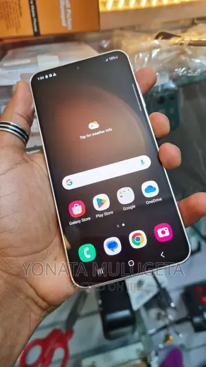 Photo - New Samsung Galaxy S23 128 GB White