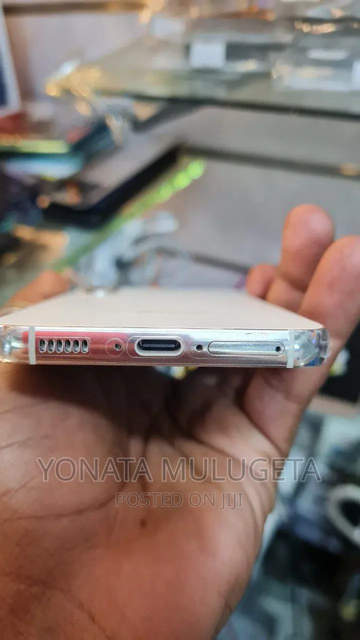 New Samsung Galaxy S23 128 GB White