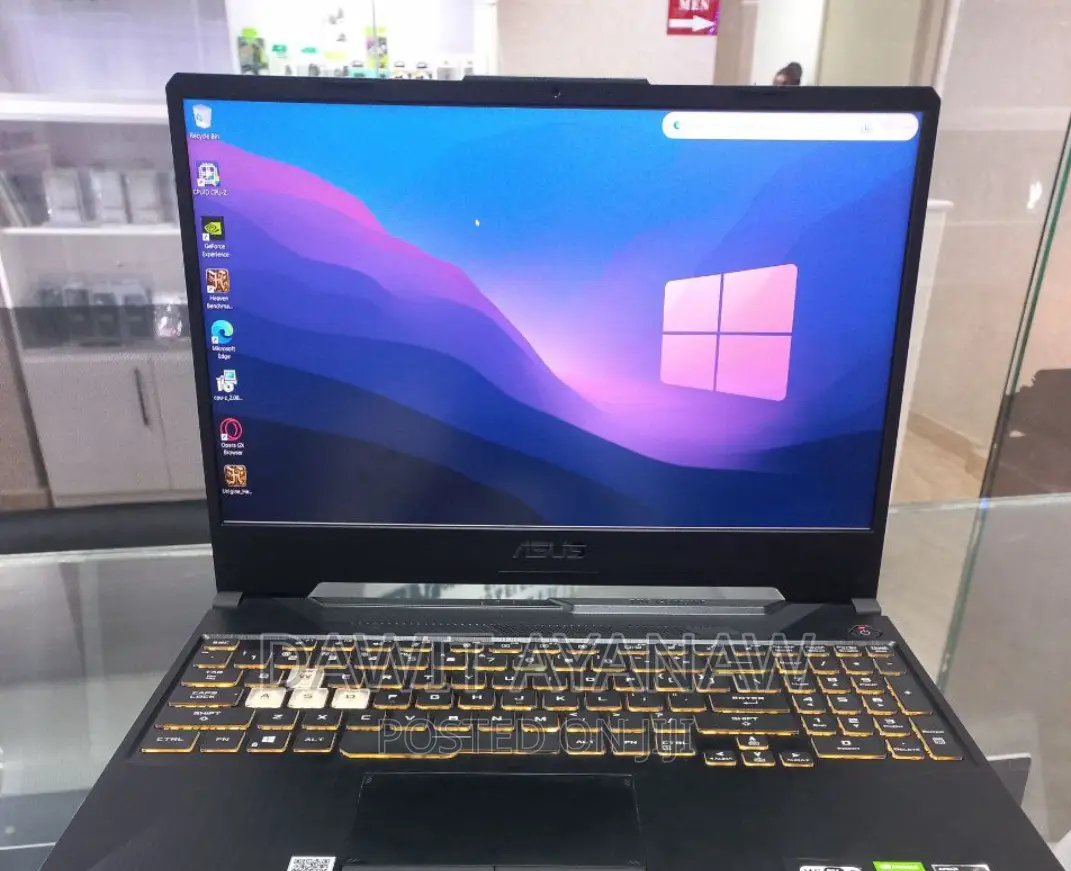 New Laptop Asus TUF Dash F15 16GB AMD Ryzen 7 SSD 1T