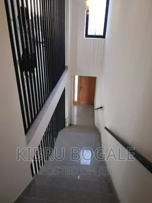 6bdrm House in Bole Bulbula for sale