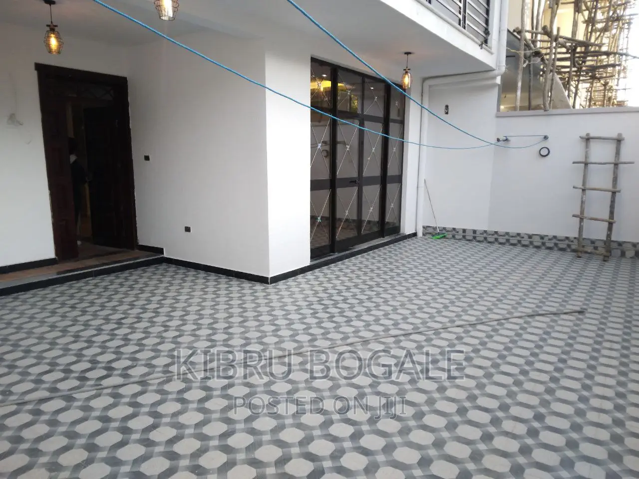 9bdrm House in Bole Bulbula for sale