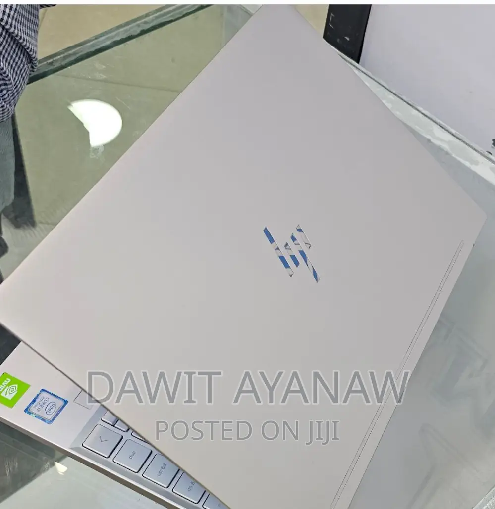 New Laptop HP 8GB Intel Core I7 SSD 512GB