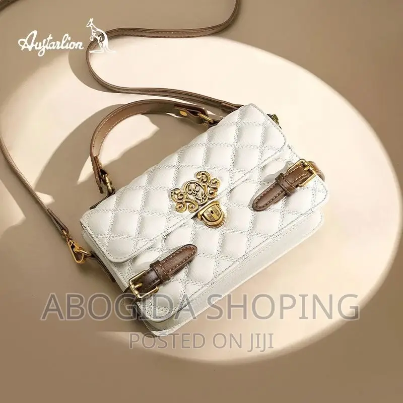 Augtarlion Lexury Brand New Bag Available in Our Store