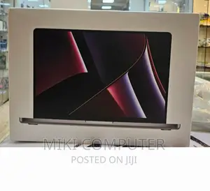 New Laptop Apple MacBook Pro 2022 M2 16GB Intel SSD 512GB