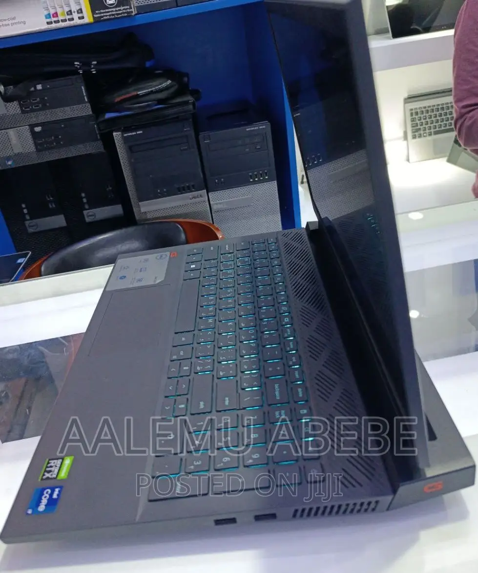 New Laptop Dell G15 5511 16GB Intel Core I7 SSD 1T
