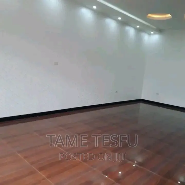 Furnished 3bdrm Villa in Summit, Bole for sale