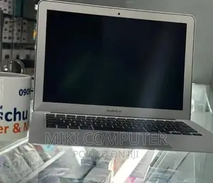 New Laptop Apple MacBook Air 2017 8GB Intel Core i5 SSD 128GB