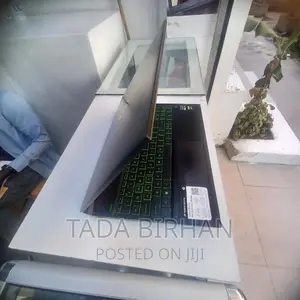 New Laptop HP Pavilion 15 16GB AMD Ryzen 5 SSD 1T