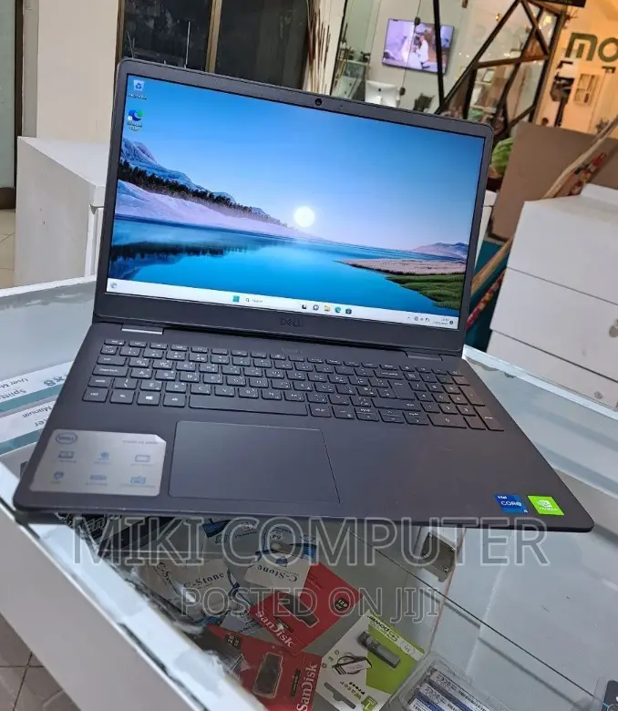 New Laptop Dell Vostro 15 3000 8GB Intel Core I5 HDD 1T