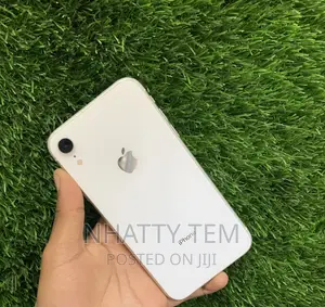 Apple iPhone XR 128 GB White