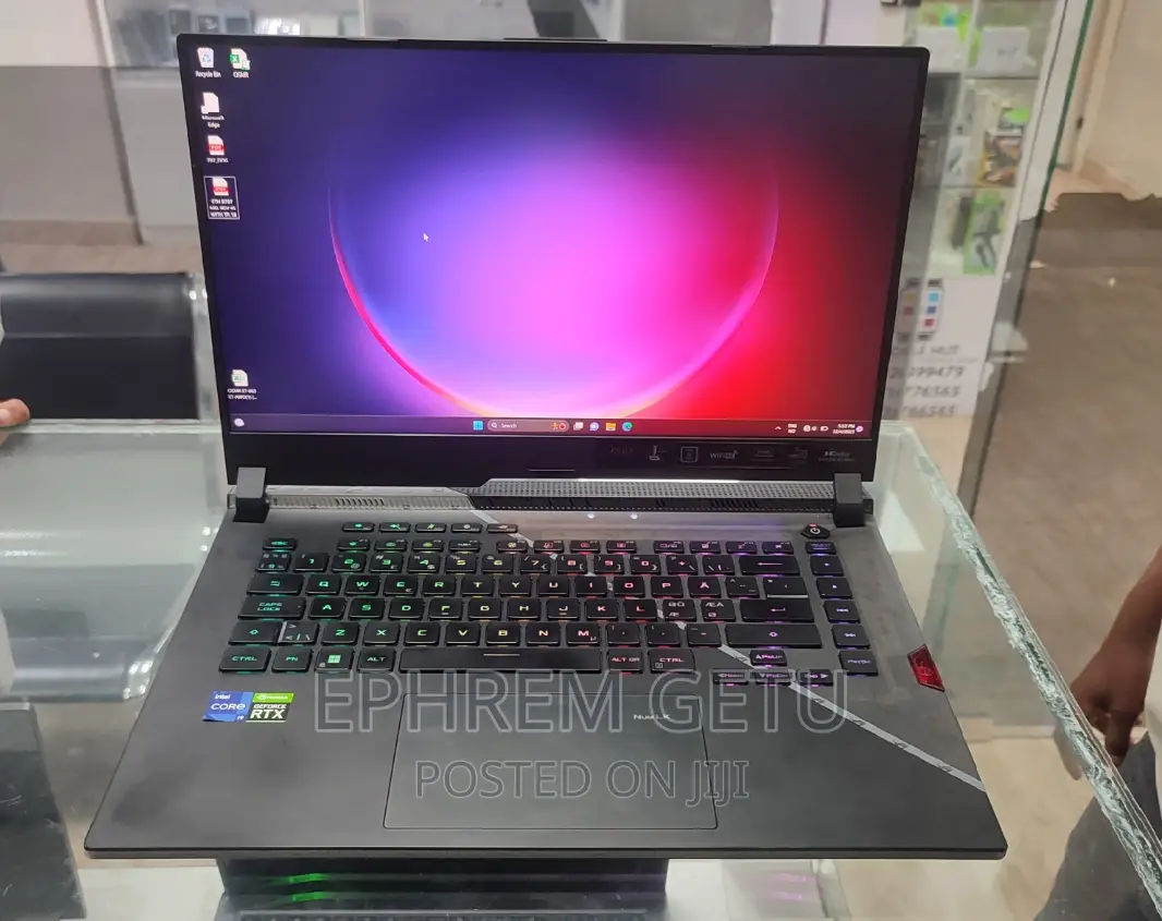 New Laptop Asus ROG Strix G17 16GB Intel Core I9 SSD 1T