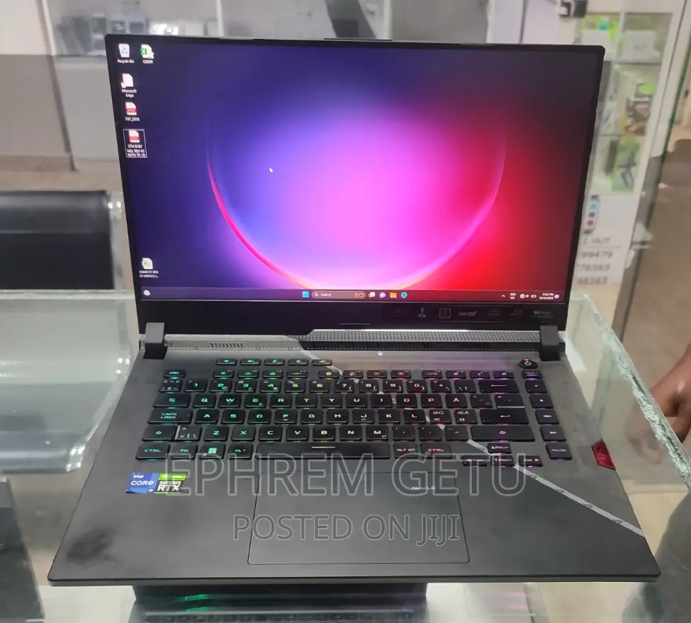 New Laptop Asus ROG Strix G17 16GB Intel Core I9 SSD 1T