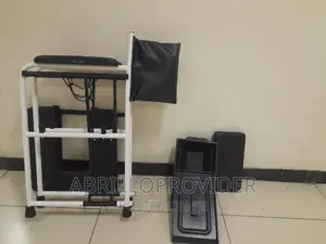 Photo - Commode Chair:Elder Seat/Commode Chair:Folding Chair+Toilet