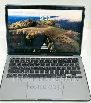 New Laptop Apple MacBook 8GB Apple M1 SSD 256GB