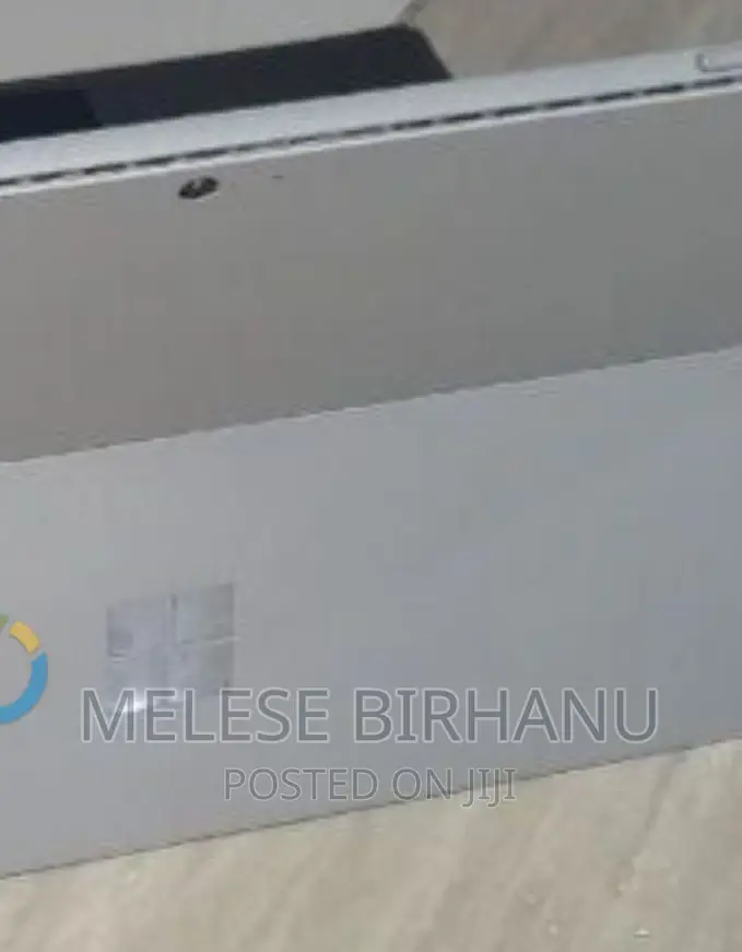 New Laptop Microsoft Surface Pro 8GB Intel Core I7 SSD 256GB