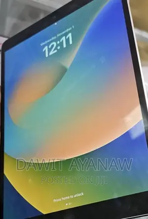 Photo - New Apple iPad (2022) 256 GB Silver